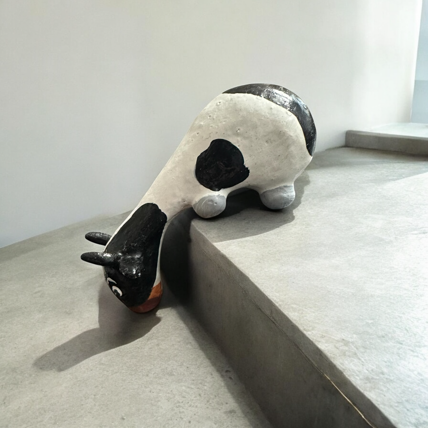 Wooden Minimal Cow Shelf Figurine Decoration