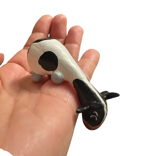 Wooden Minimal Cow Shelf Figurine Decoration