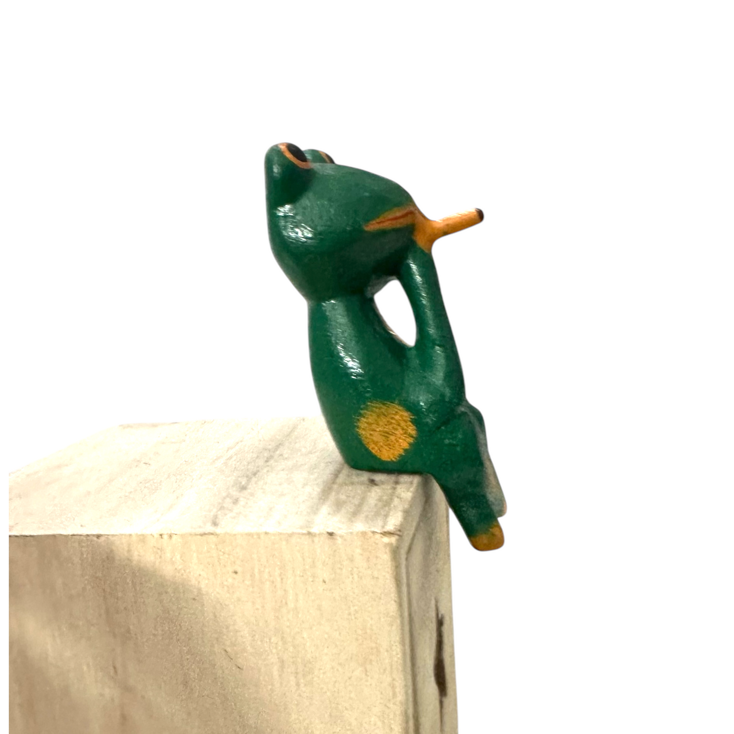 Shelf Sitting Wooden Frog Figurine Decoration