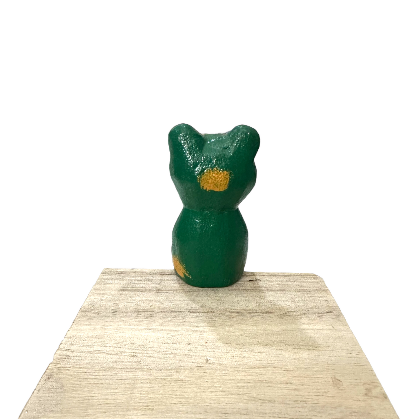 Shelf Sitting Wooden Frog Figurine Decoration