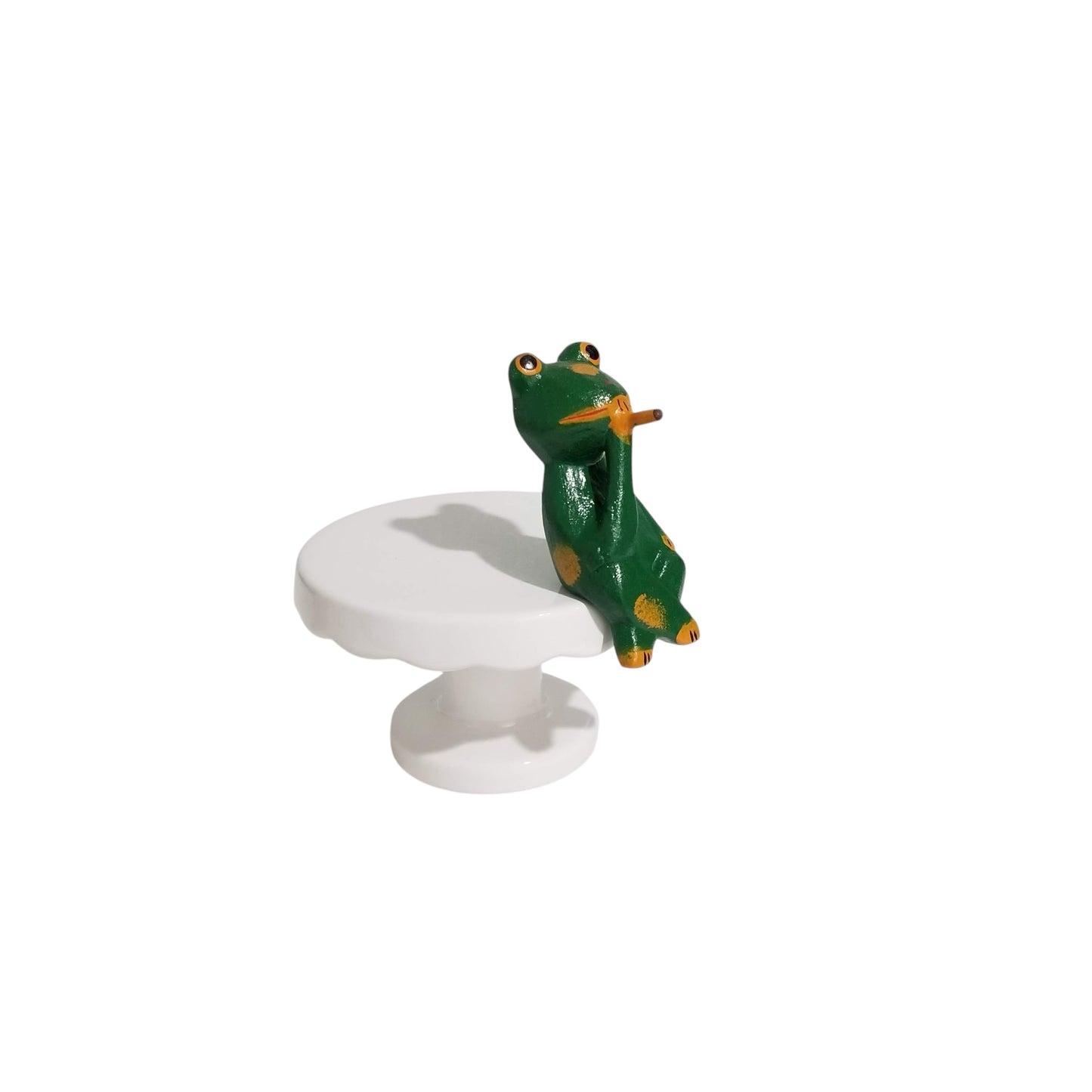 Relaxing frog figurine
