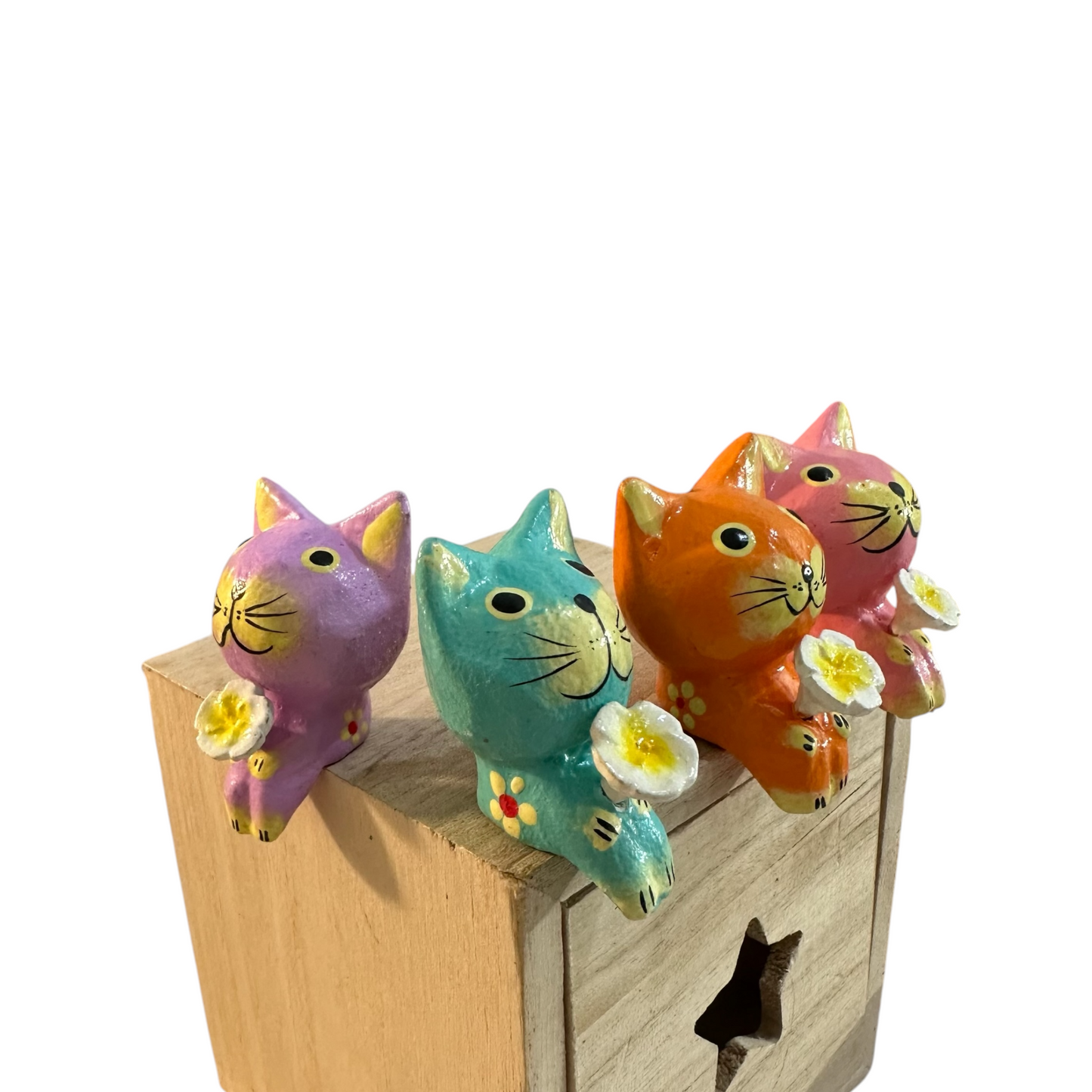 Shelf Sitting Wooden Cats Figurine Decoration (Set of 4)