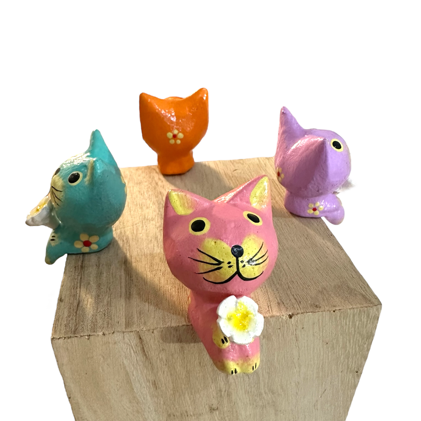 Shelf Sitting Wooden Cats Figurine Decoration (Set of 4)