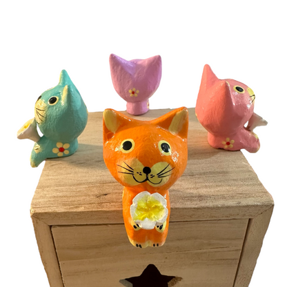 Shelf Sitting Wooden Cats Figurine Decoration (Set of 4)