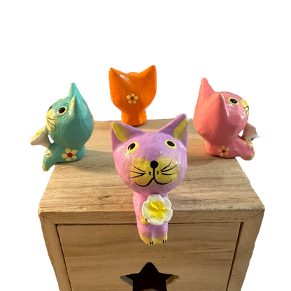 Shelf Sitting Wooden Cats Figurine Decoration (Set of 4)