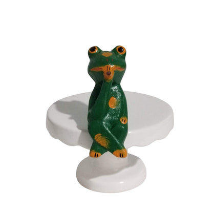 Relaxing frog figurine