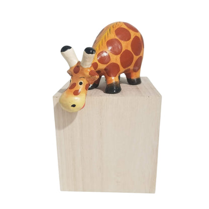 Giraffe Shelf Sitter